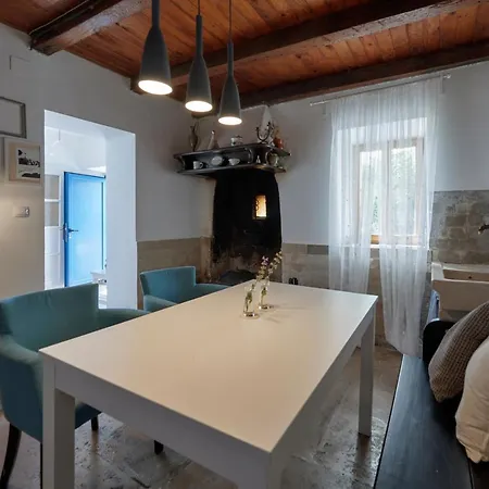 Дом отдыха Valesi Rakalj